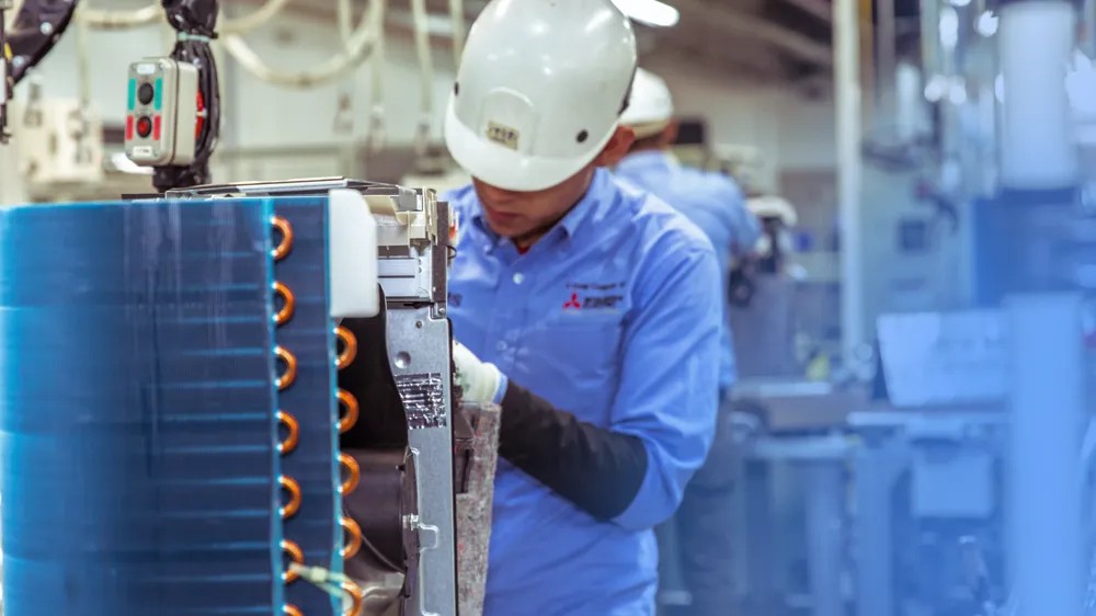 heat pump factory