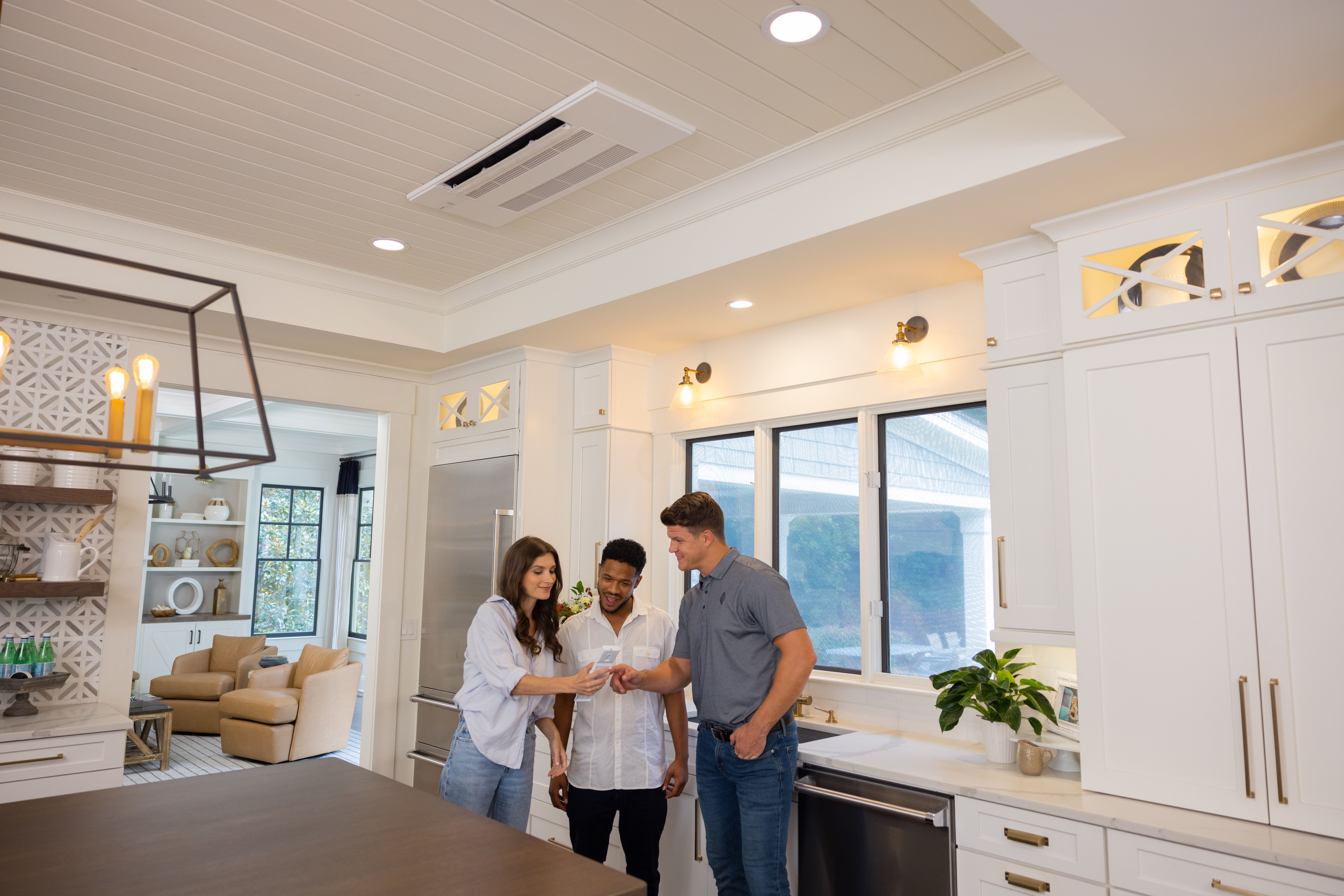 Missing alternative text