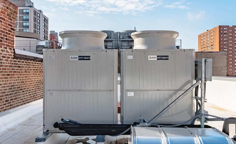 City Multi units installed on commercial roof